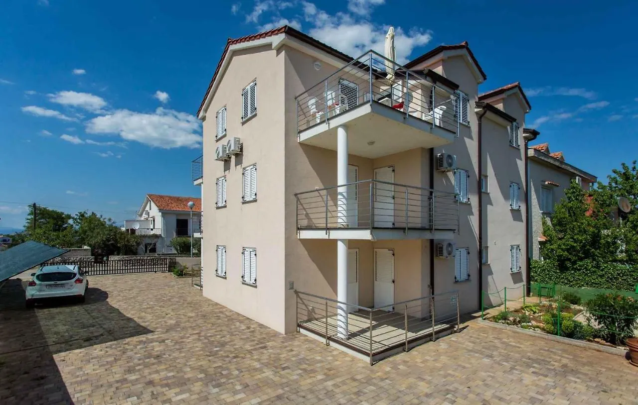 Apartments In Silo/Insel Krk 13566