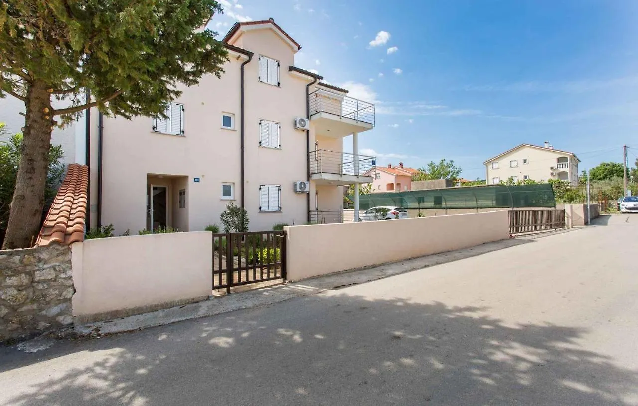 Apartments In Silo/Insel Krk 13566